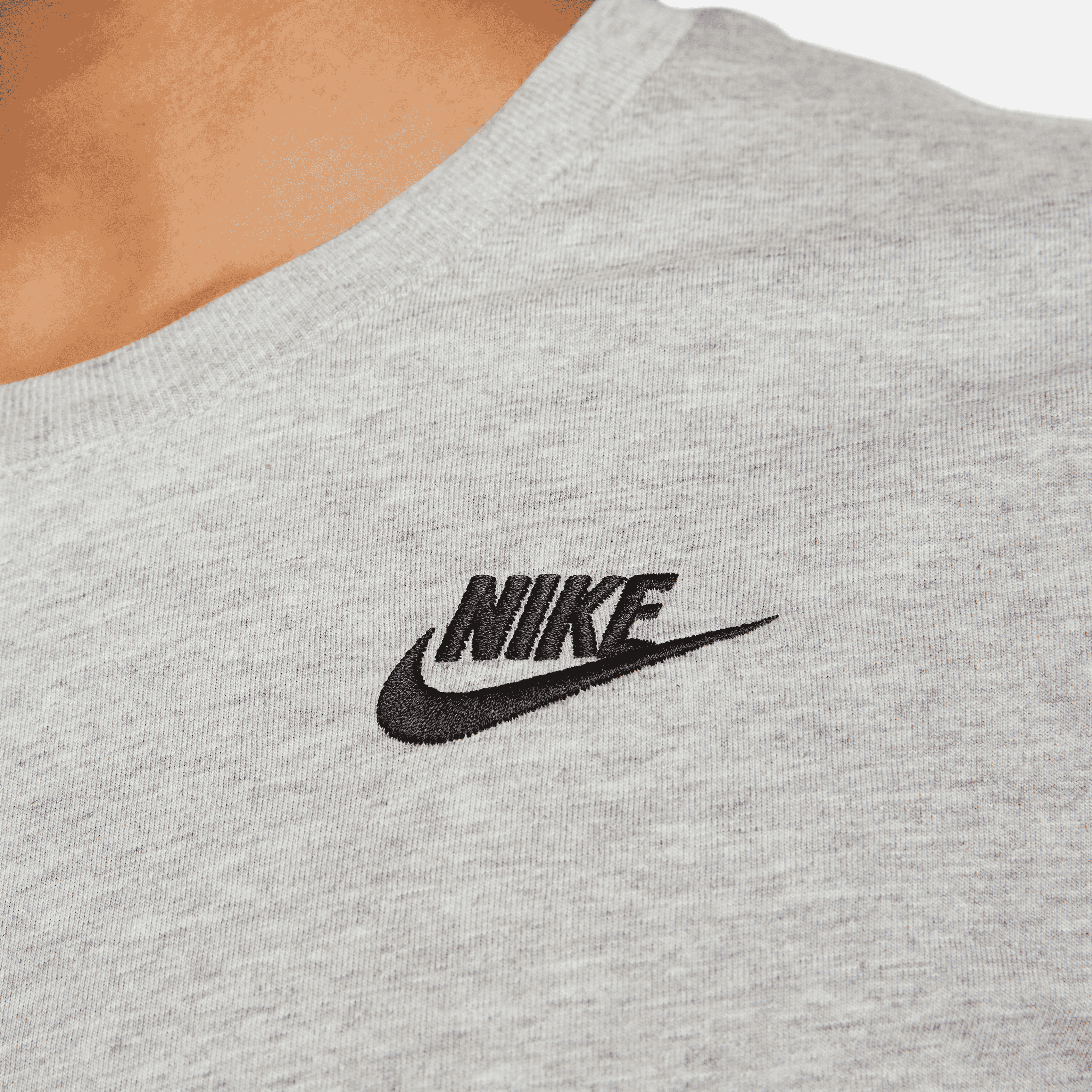 Nike Club Essential T-Shirt Dark Grey Heather